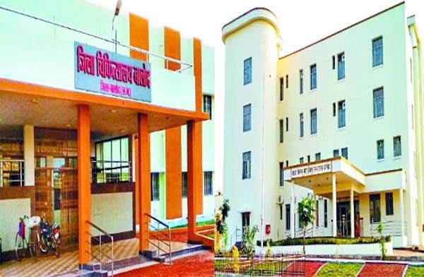 डॉक्टरों की भारी कमी से जूझ रहा है सबसे बड़ा जिला अस्पताल