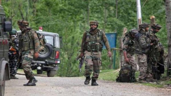 सुरक्षाबलों को मिली बड़ी कामयाबी, 2 घुसपैठियों को किया ढेर, सर्च ऑपरेशन जारी&hellip;